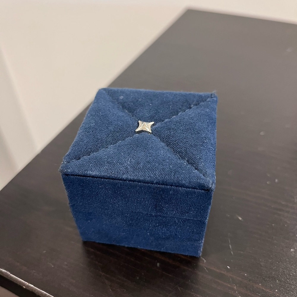Disney Enchanted Collection Ring - Picture 3 of 5